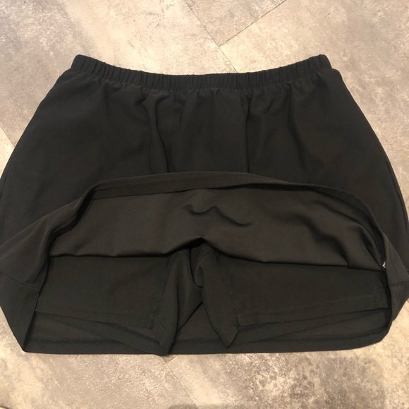Nike Dri Fit Skort - Picture 3 of 5